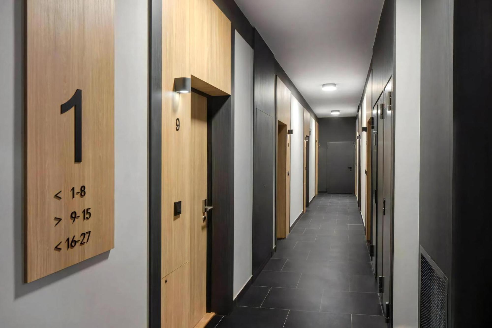 B3 Warsaw Apartments ภายนอก รูปภาพ
